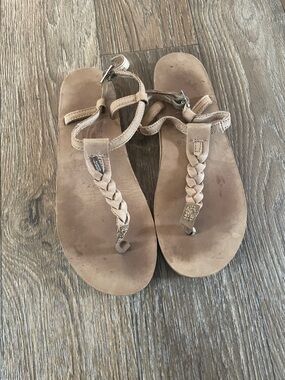 Rainbow Women’s Braided Toe-Post Sandals in Tan